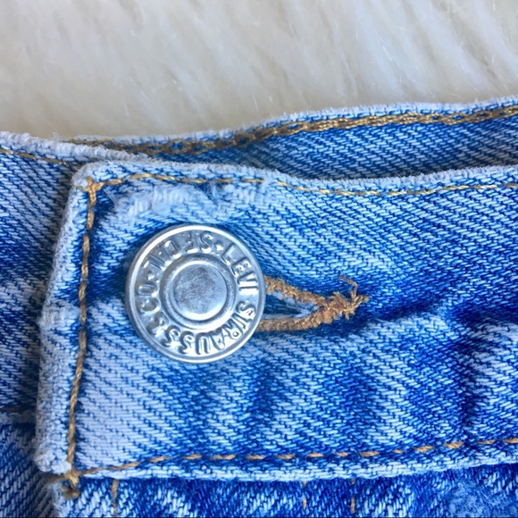 Levi’s Denim Ripped Shorts - Picture 8 of 8